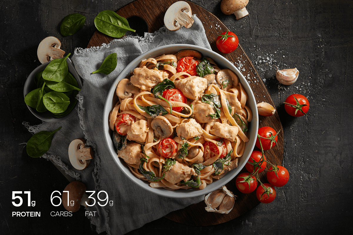 My Muscle Chef Creamy Tomato Chicken Fettuccine Large Plated