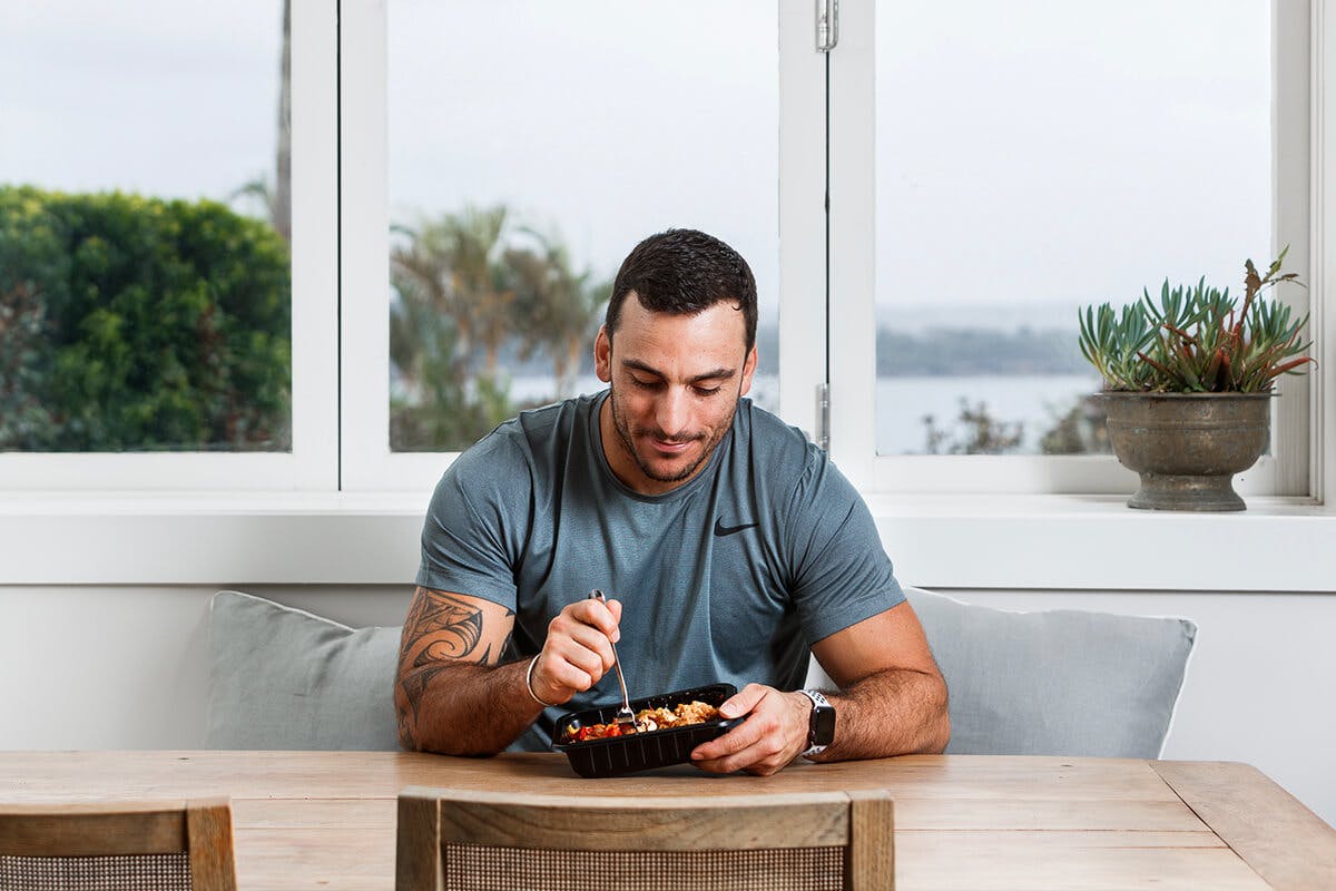 Ben Seymour eating my muscle chef meal